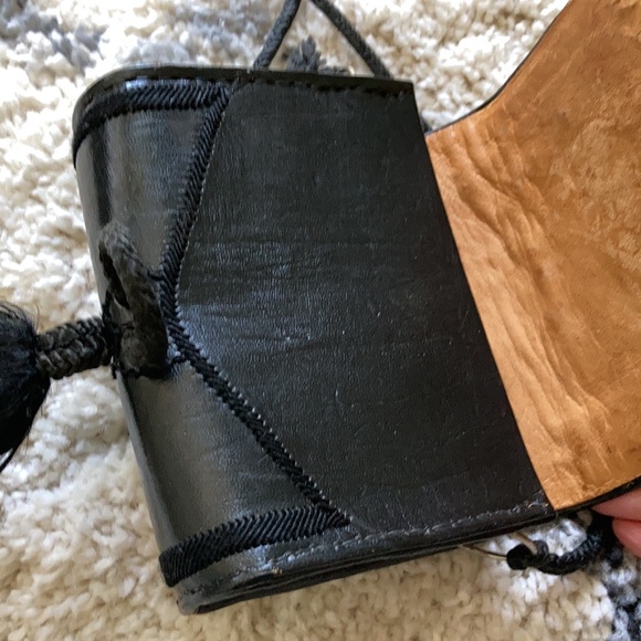 VINTAGE 5” x 5” crossbody bag hand made in Morocco leather, silk embroidered - Picture 7 of 16